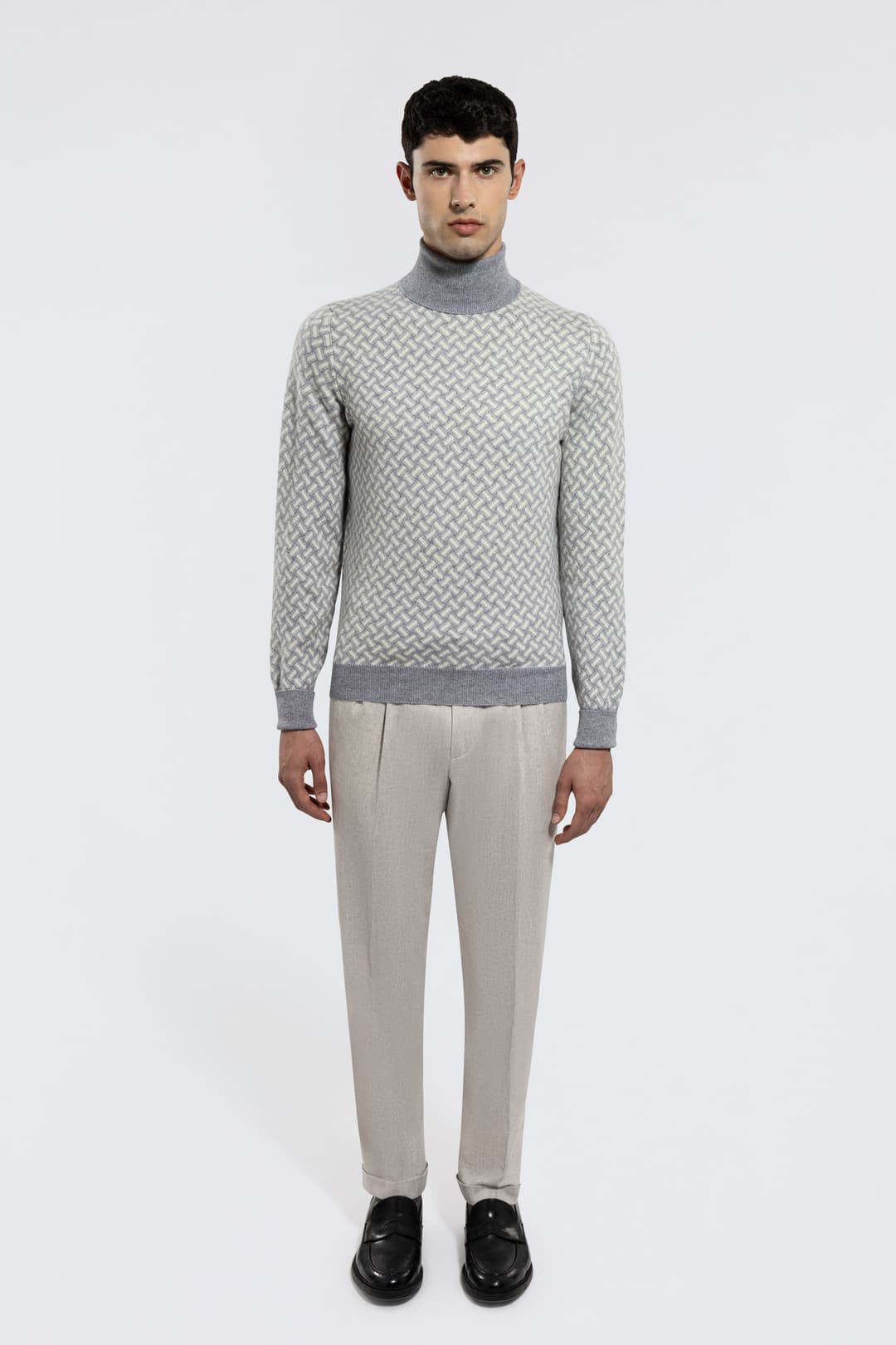 Razor Blade Turtleneck Sweater in Cashmere