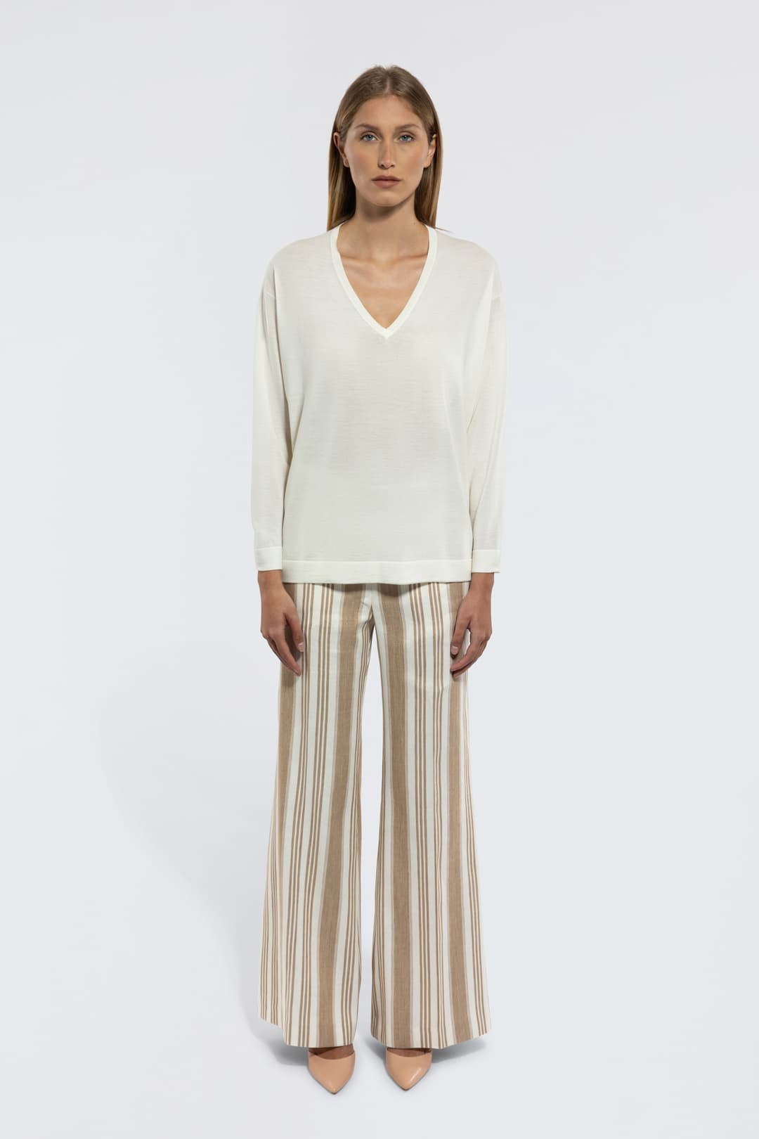 V-Neck Sweater in Extrafine Merino Wool