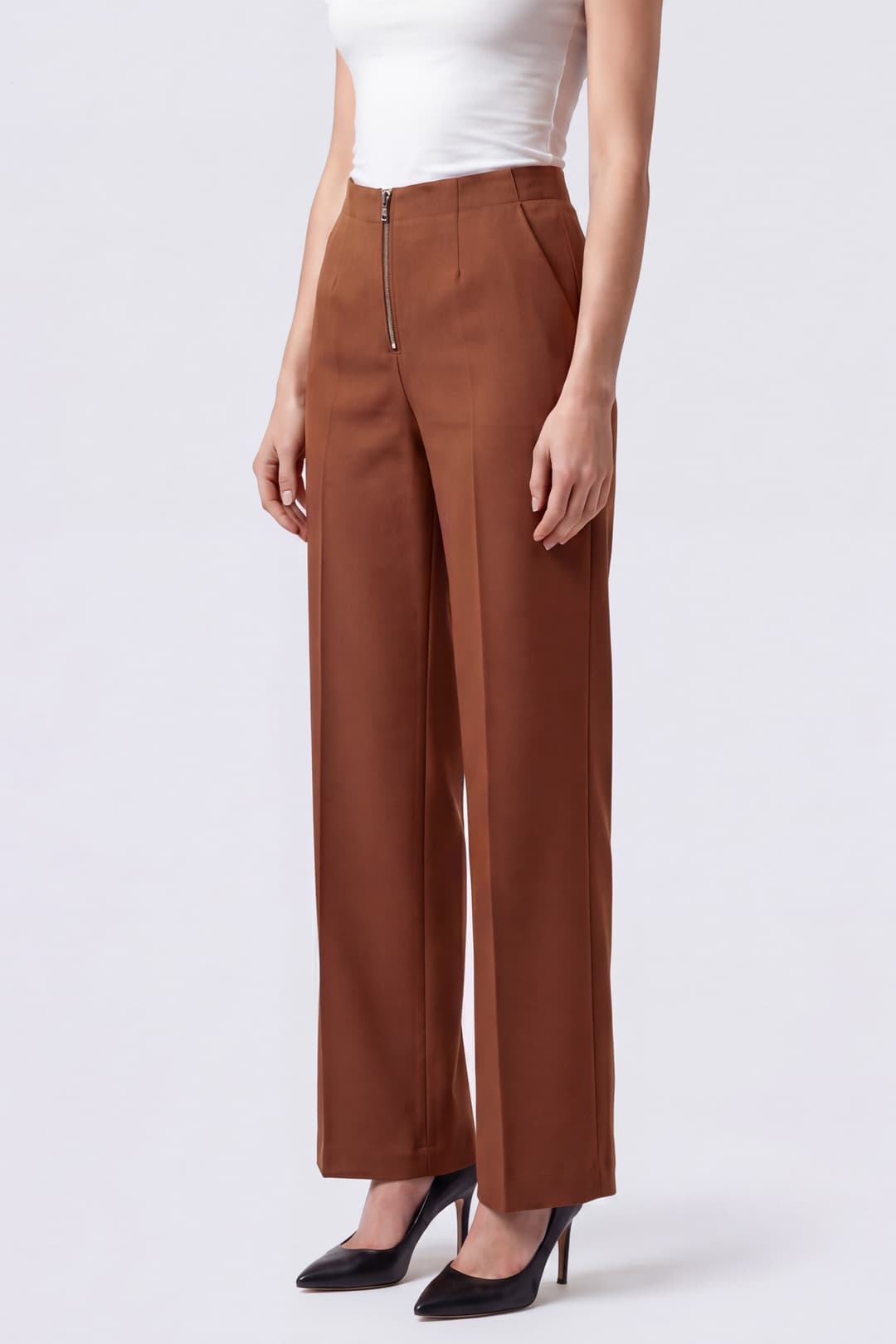 Trousers with Visible zip